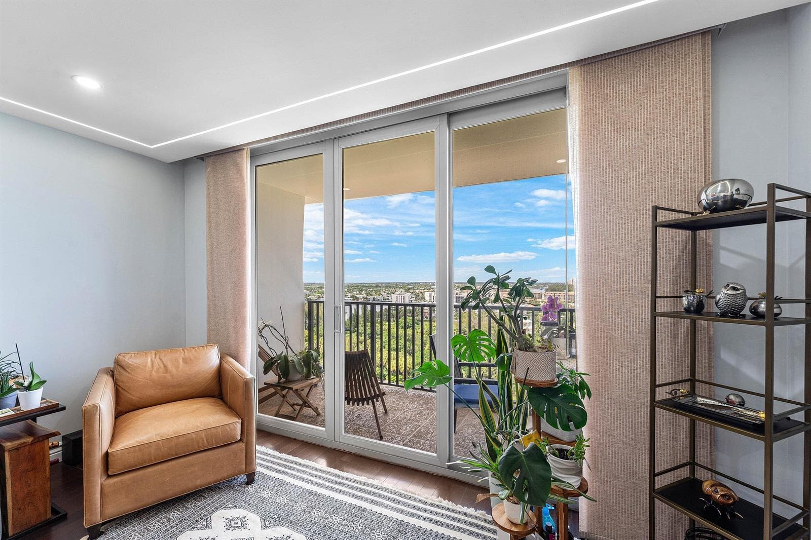 2121 N Ocean Boulevard 1704e photo 15