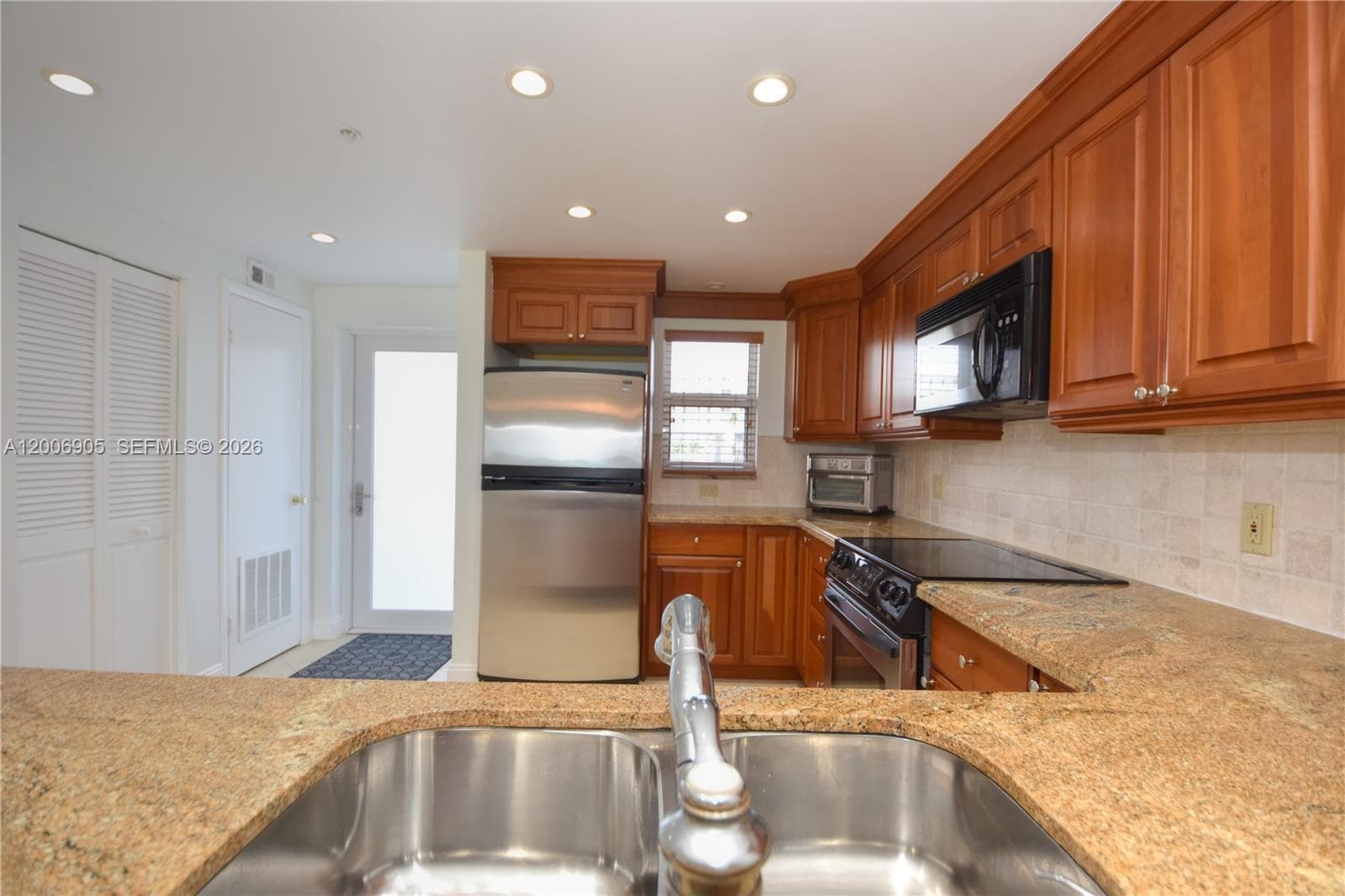 3101 Ocean Blvd 118 photo 5