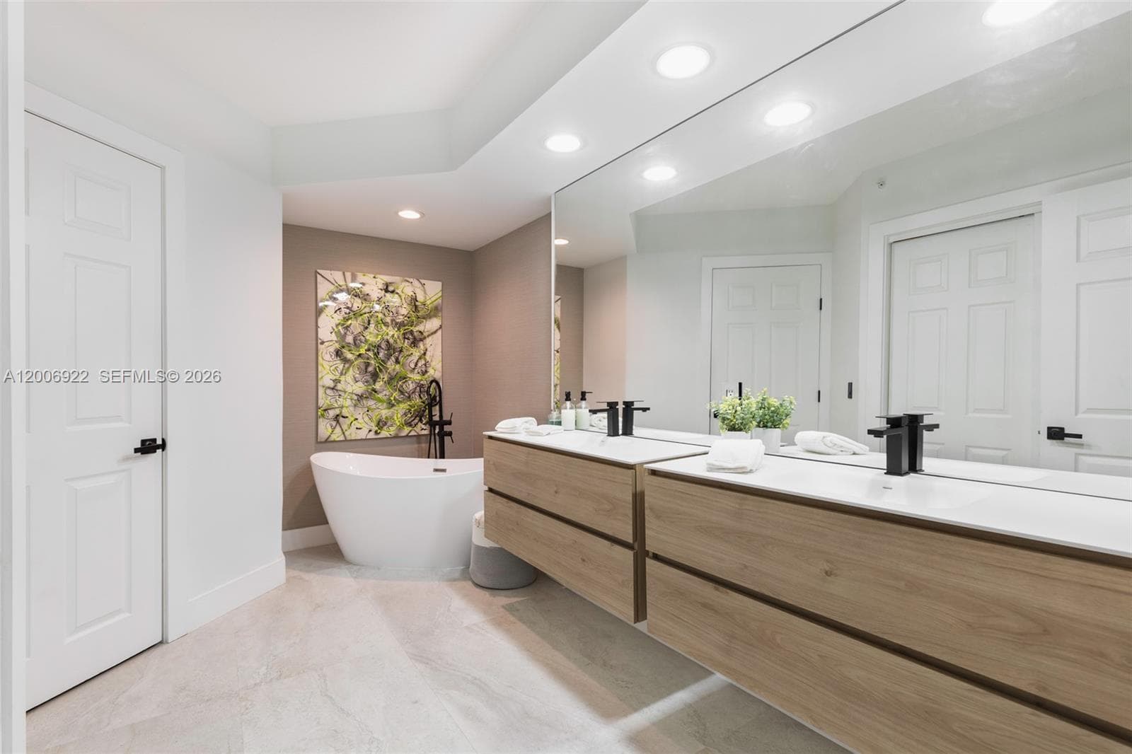 3370 Hidden Bay Dr 409 photo 13