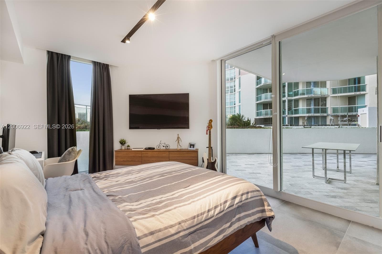 3370 Hidden Bay Dr 409 photo 16