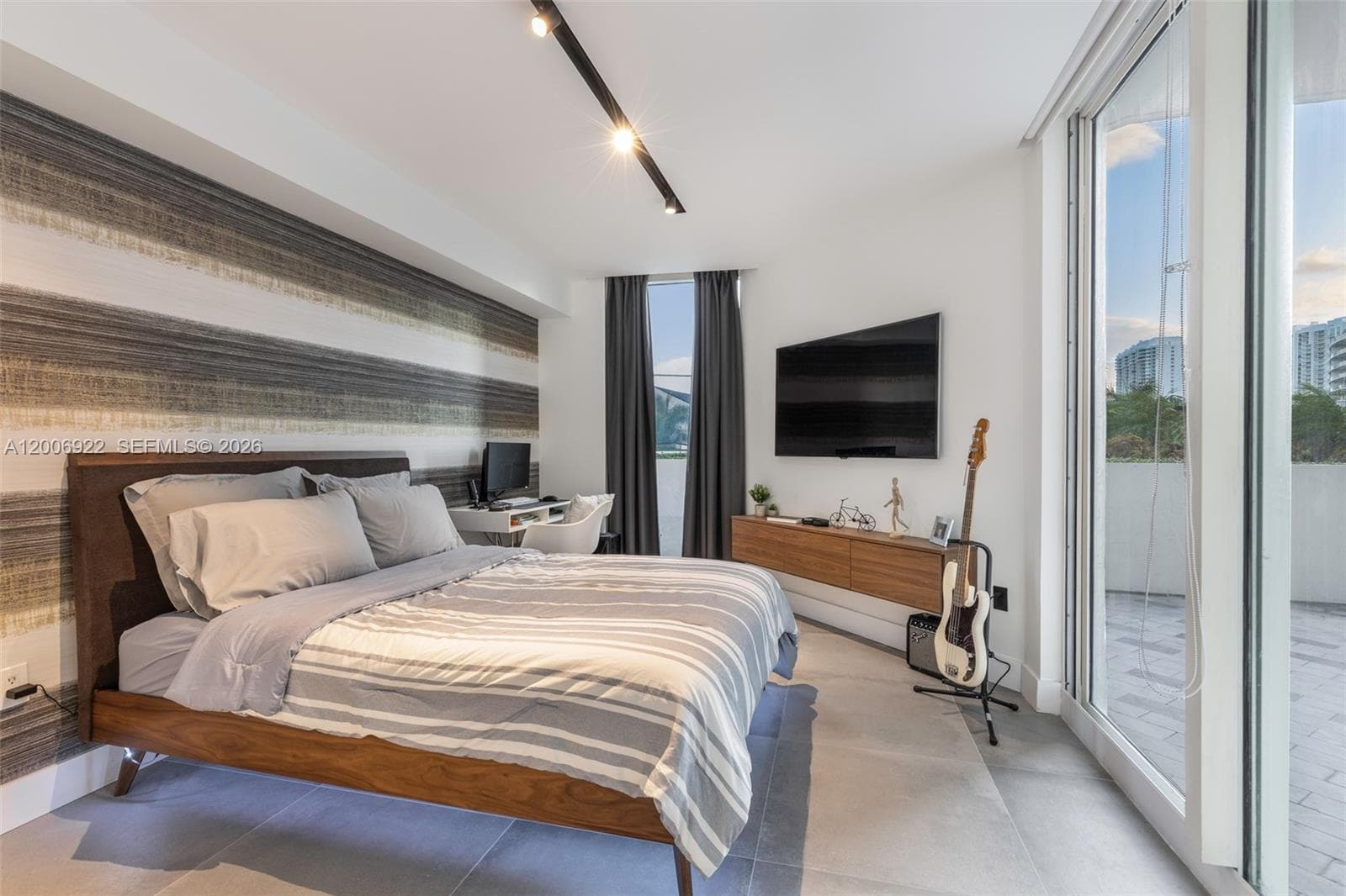 3370 Hidden Bay Dr 409 photo 15