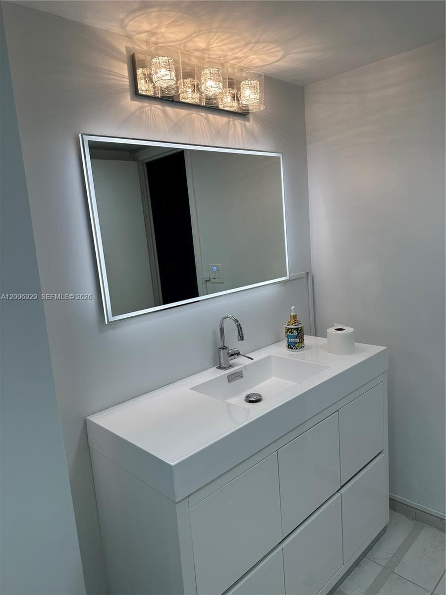 600 Three Islands Blvd 1113 photo 17