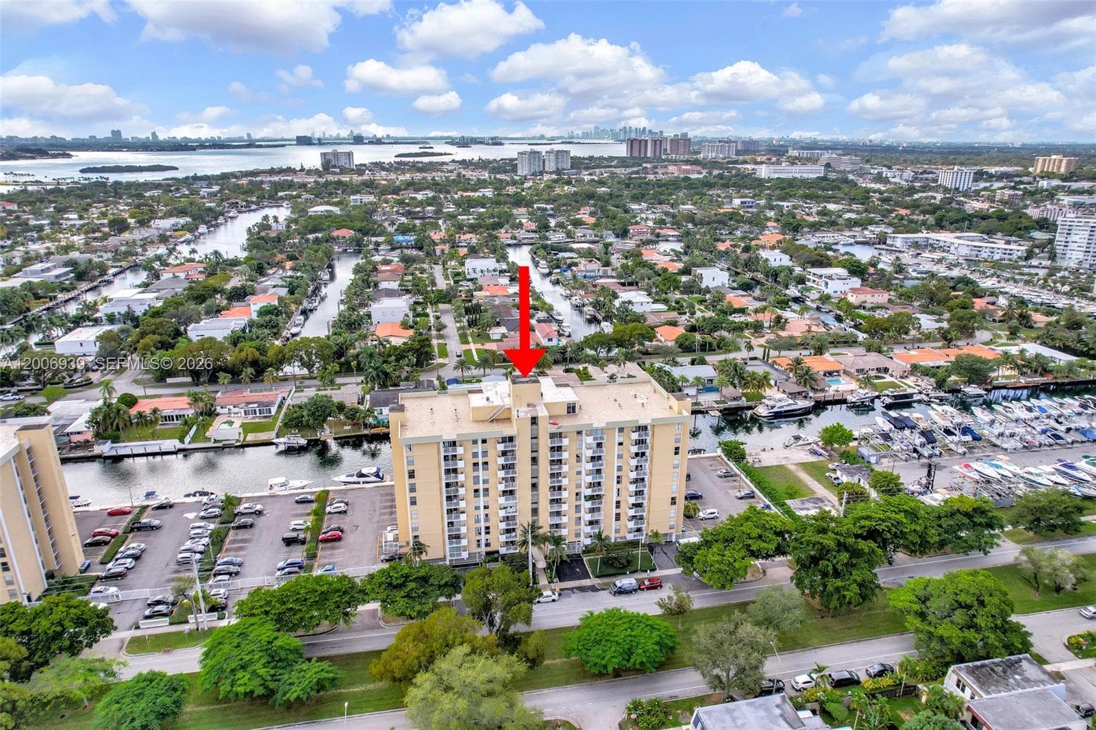 2000 135th St 411 photo 2