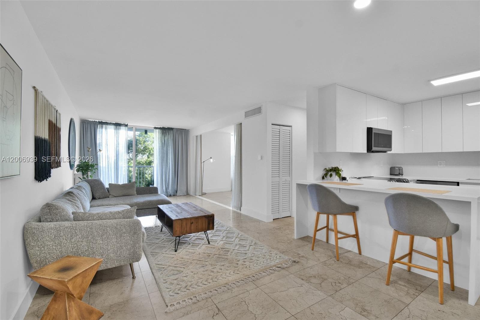 2000 135th St 411 photo 14