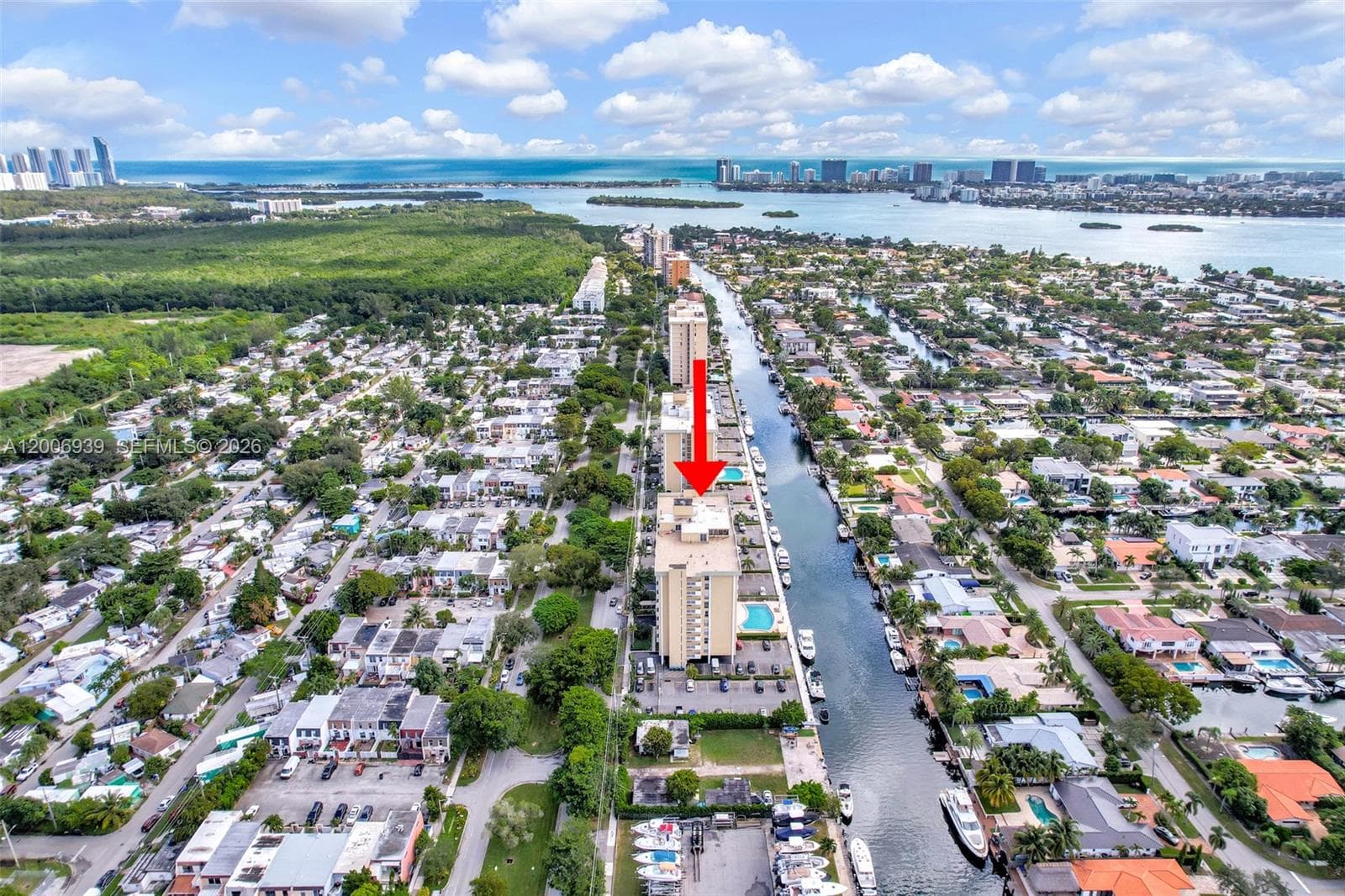 2000 135th St 411 photo 4