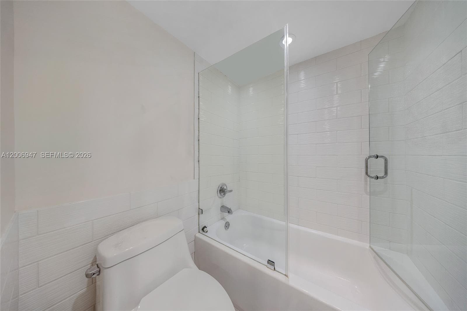 100 Bayview Dr 606 photo 20