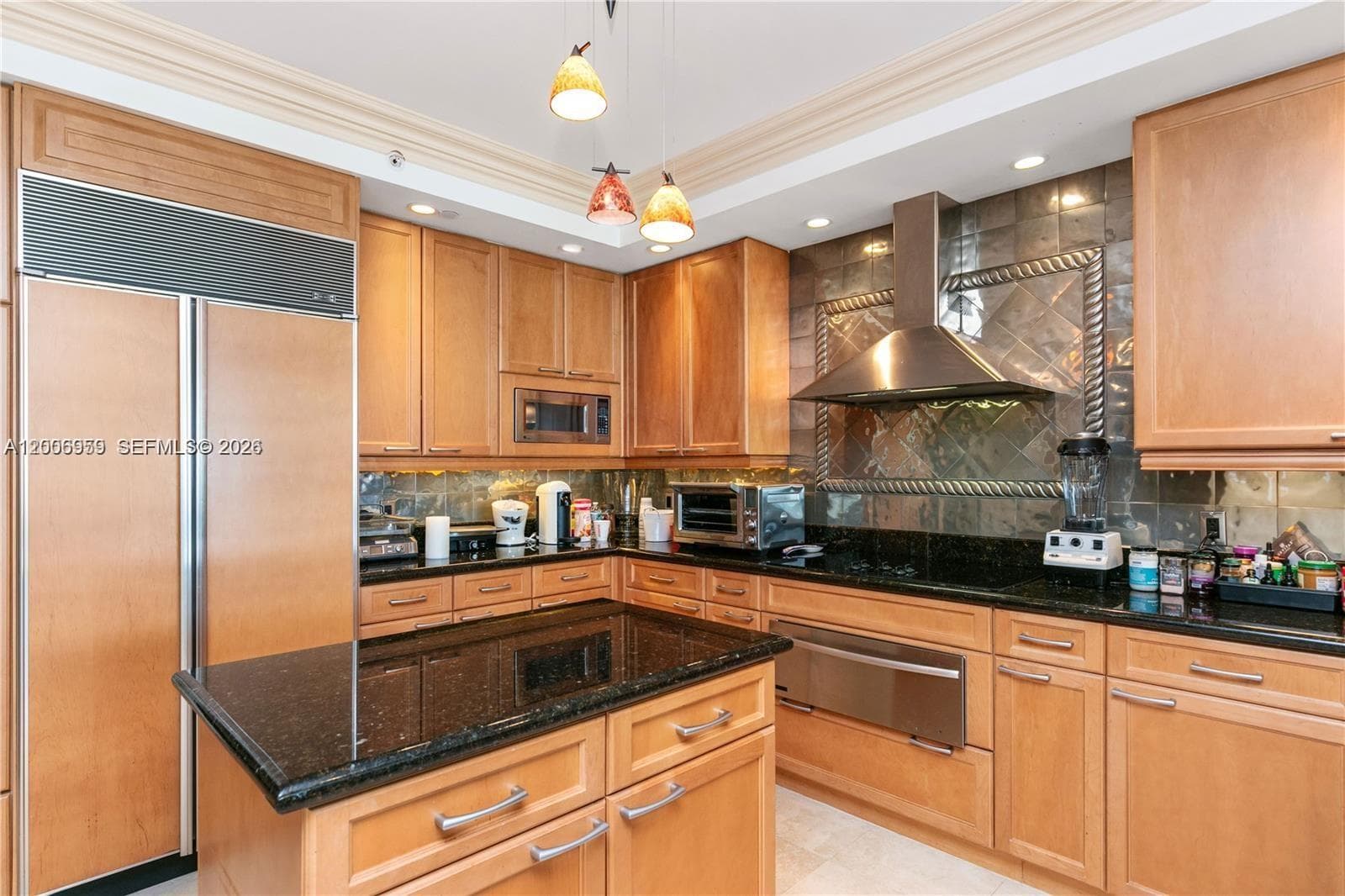 20201 Country Club Dr 1006 photo 24