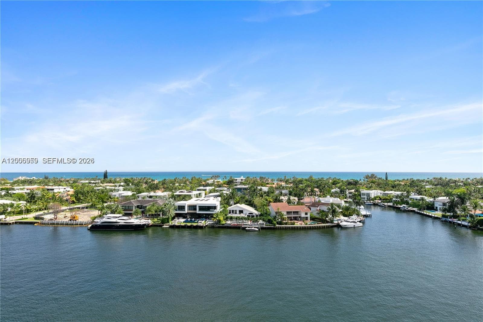 20201 Country Club Dr 1006 photo 10