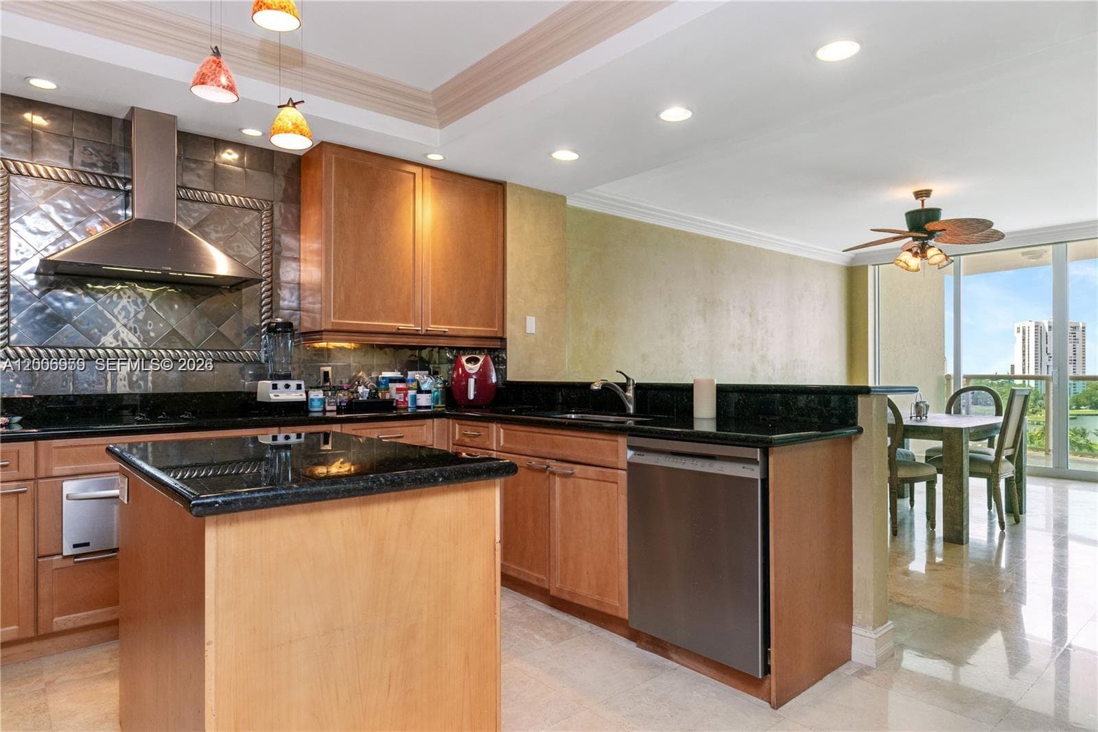 20201 Country Club Dr 1006 photo 25