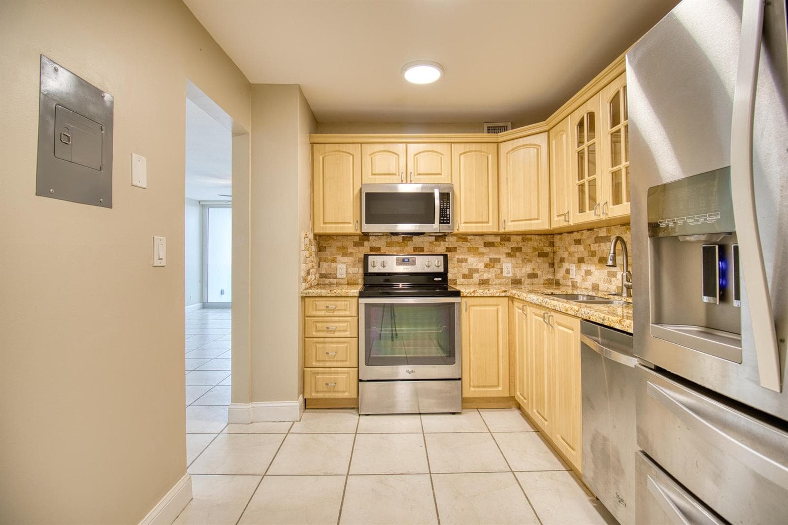 100 Bayview Drive 618 photo 12