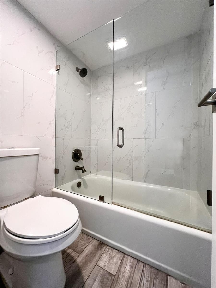 100 Bayview Drive 618 photo 21