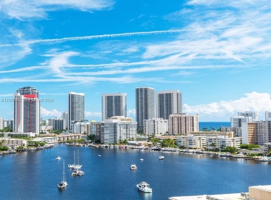 427 Golden Isles Dr 7J photo 1