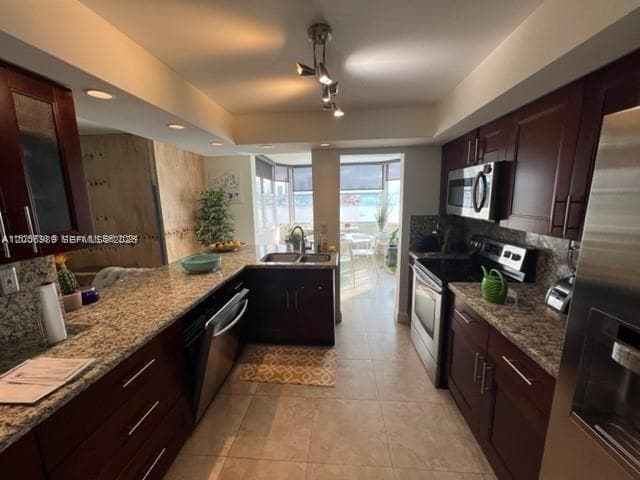 16570 NE 26th Ave 4A photo 4