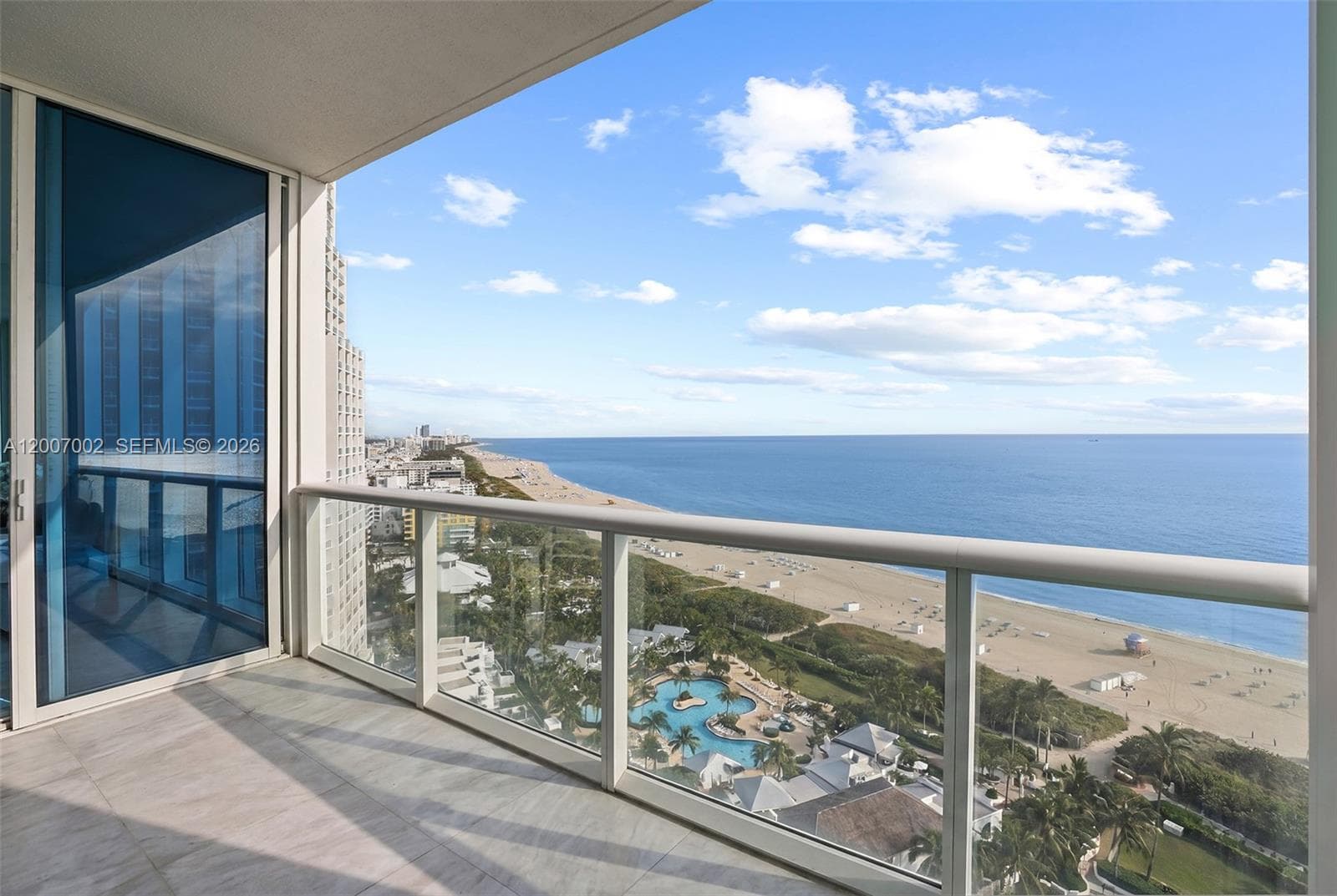 100 Pointe Dr 2107 photo 23