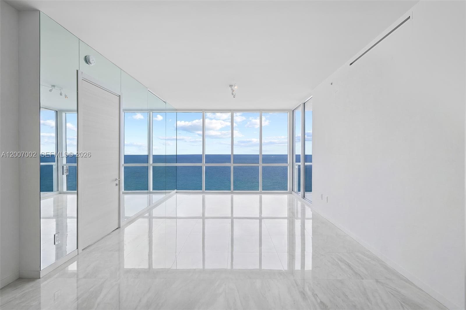 100 Pointe Dr 2107 photo 16