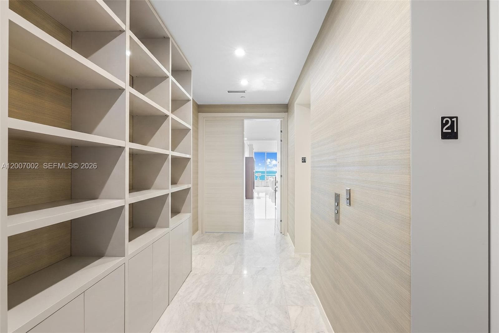 100 Pointe Dr 2107 photo 1