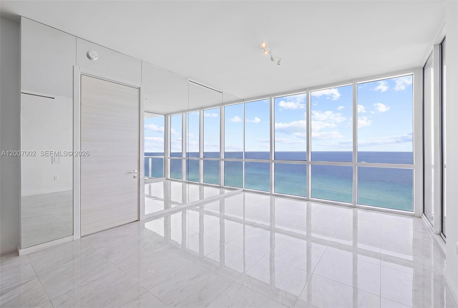 100 Pointe Dr 2107 photo 20