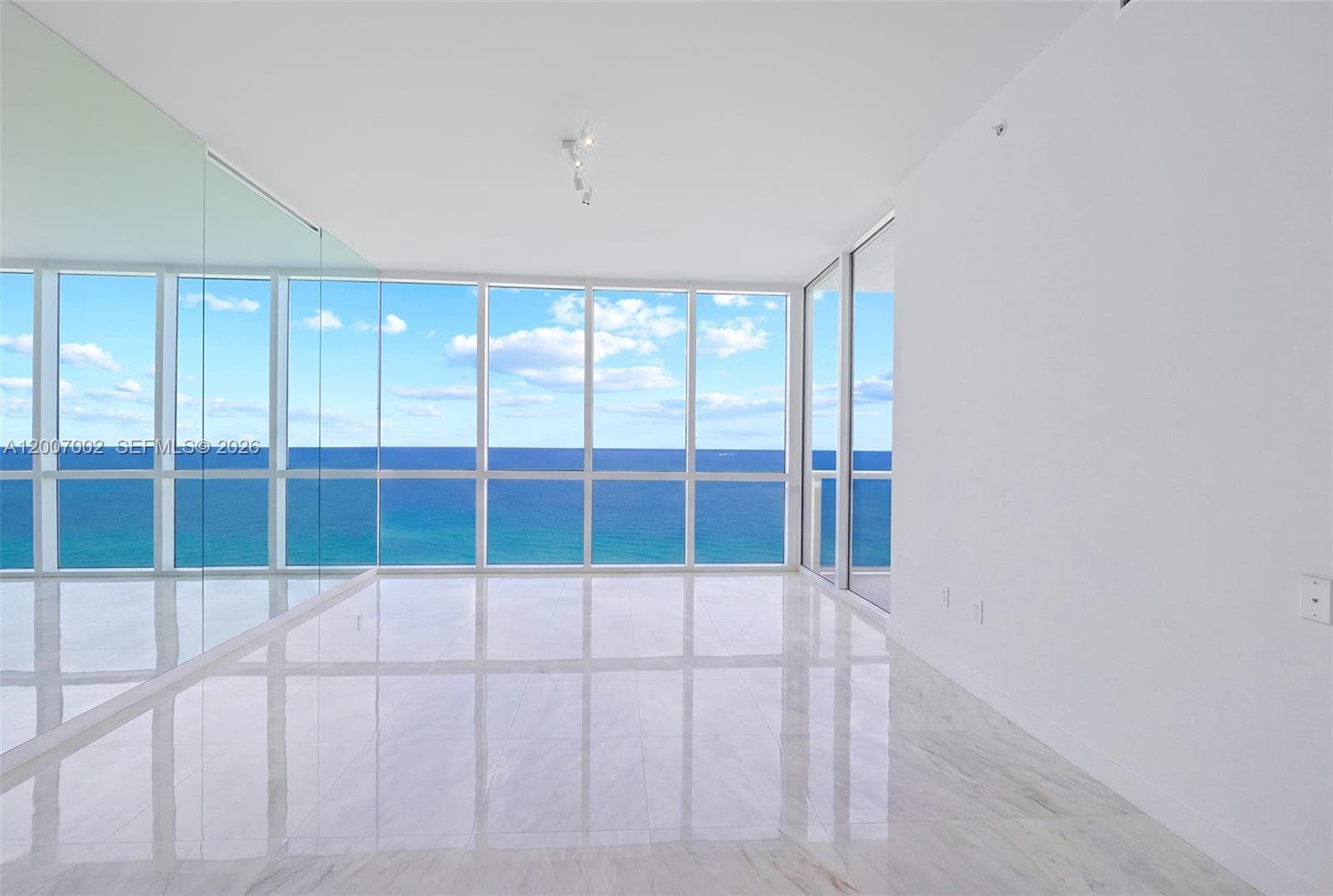 100 Pointe Dr 2107 photo 10