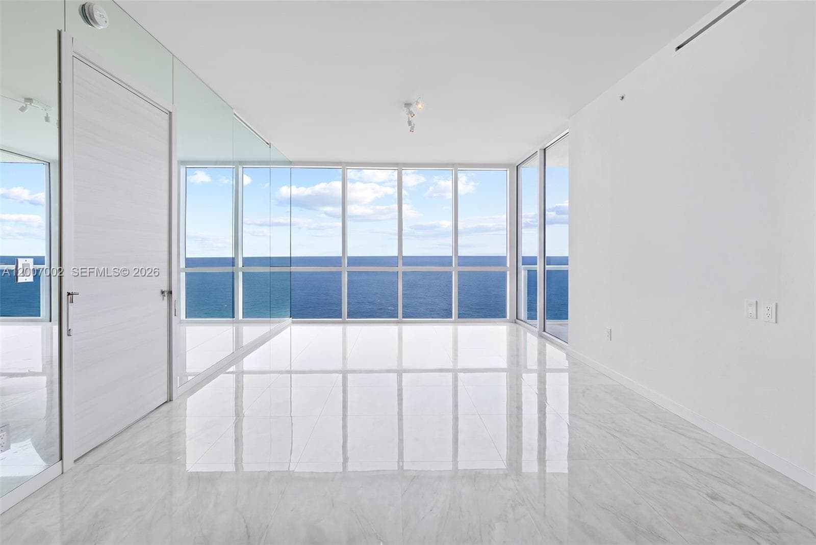 100 Pointe Dr 2107 photo 18