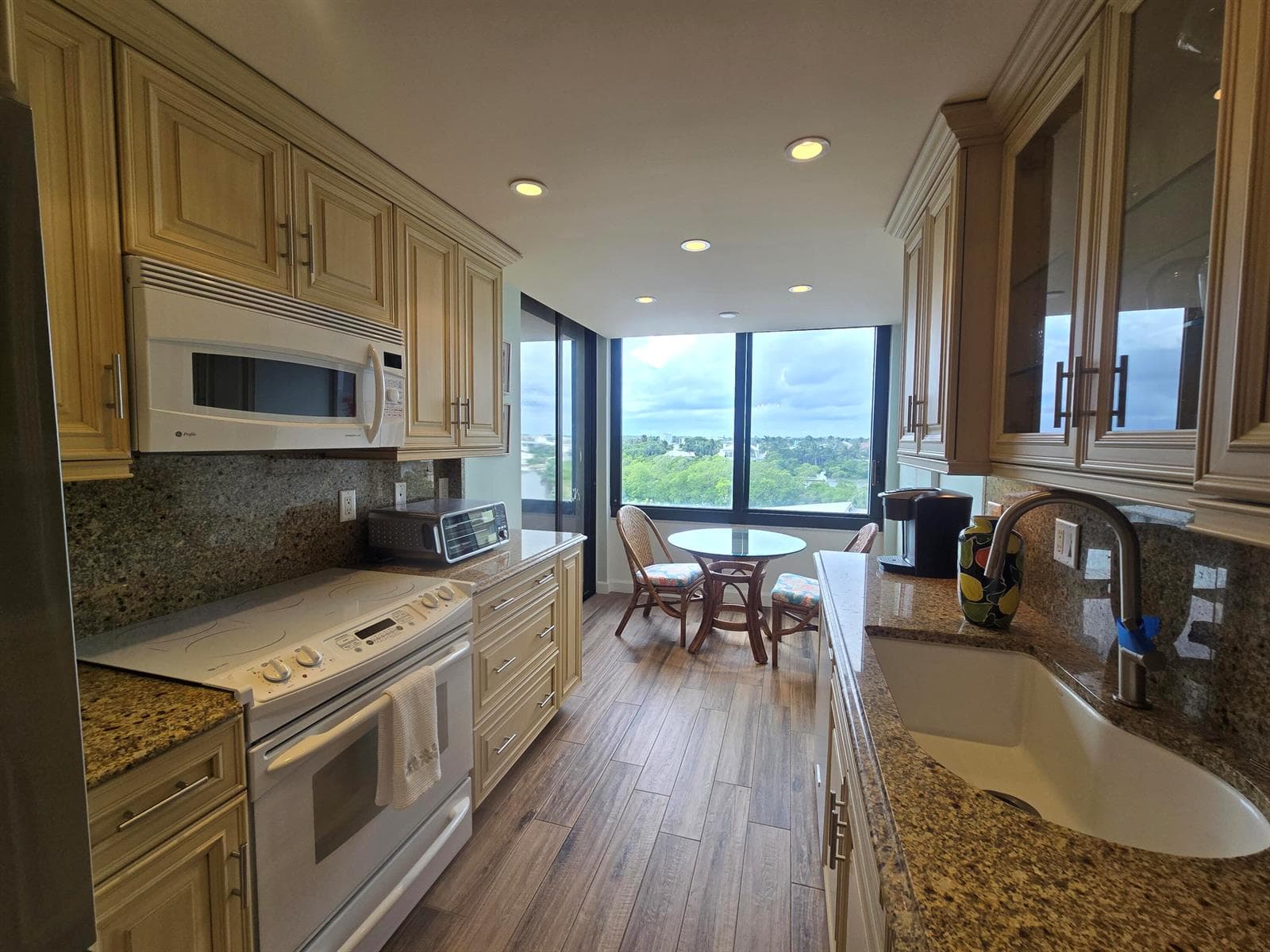 3589 S Ocean Boulevard 512 photo 16