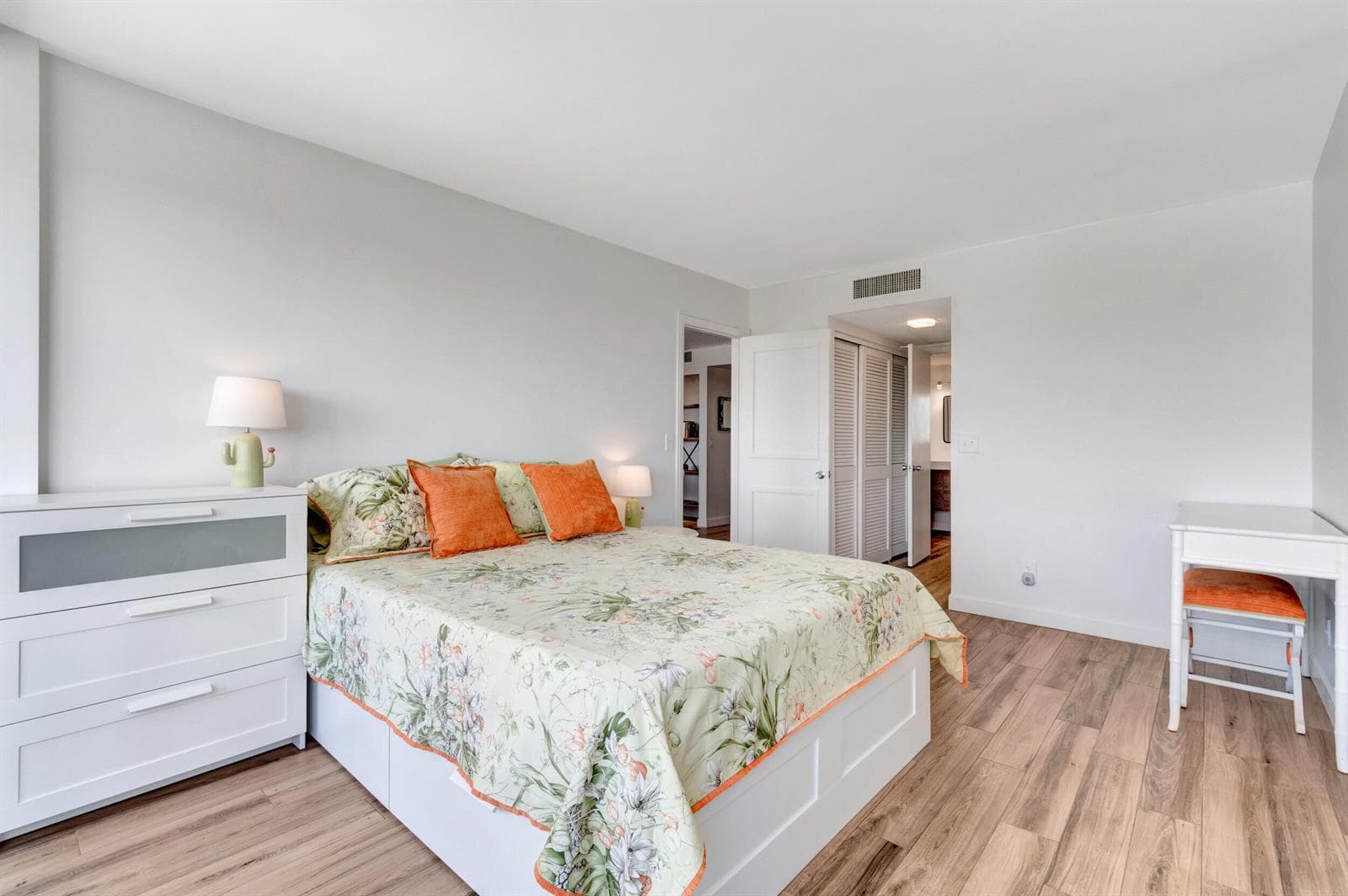 3589 S Ocean Boulevard 512 photo 25
