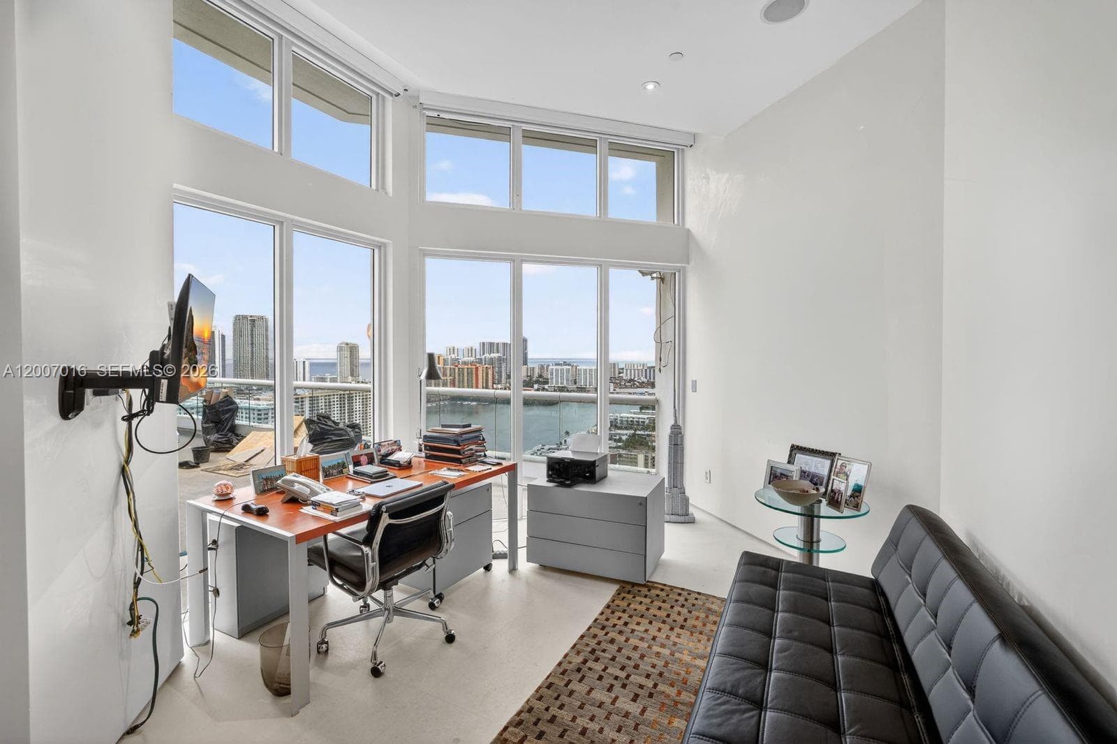 2600 Island Blvd PH-1 photo 9