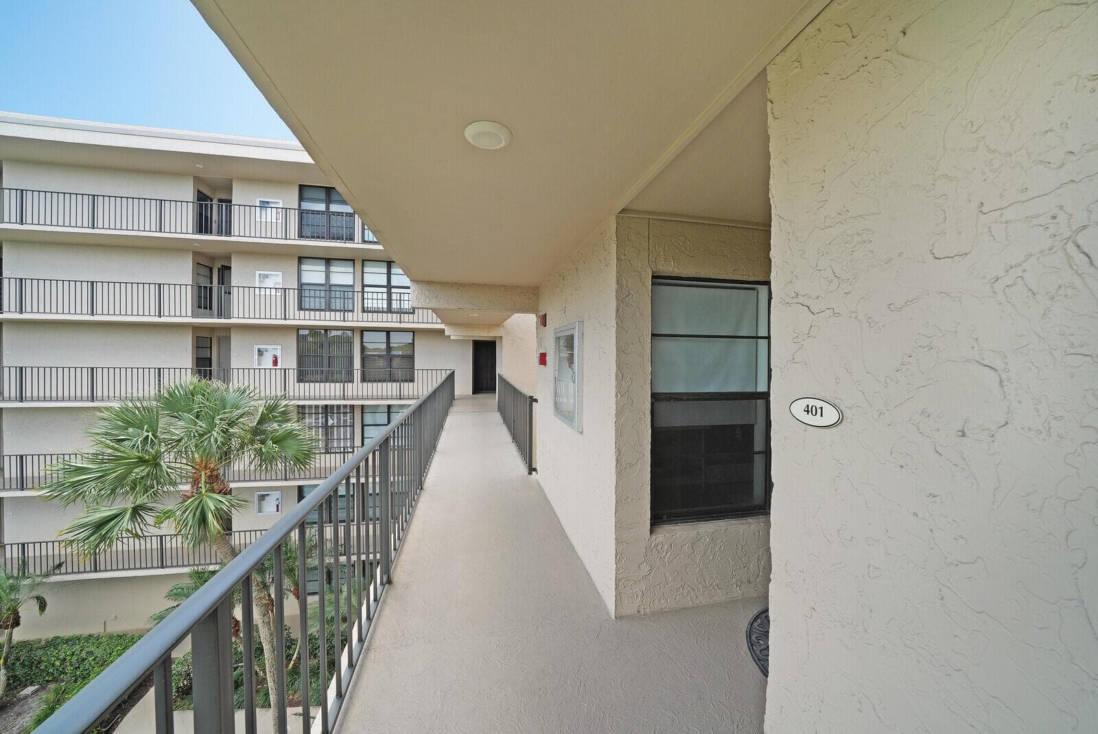 8 Royal Palm Way 401 photo 2