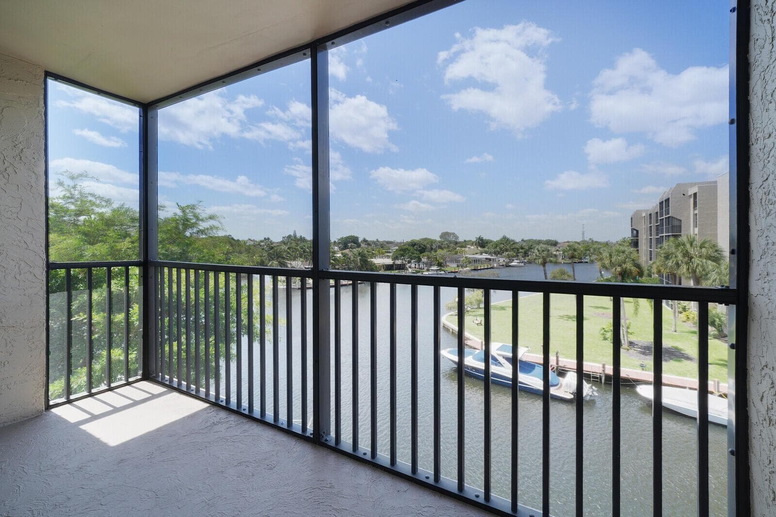 8 Royal Palm Way 401 photo 17