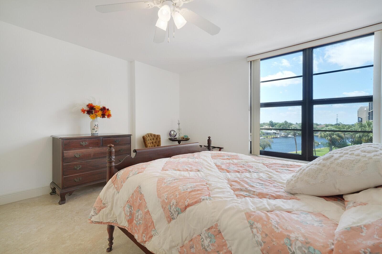 8 Royal Palm Way 401 photo 12