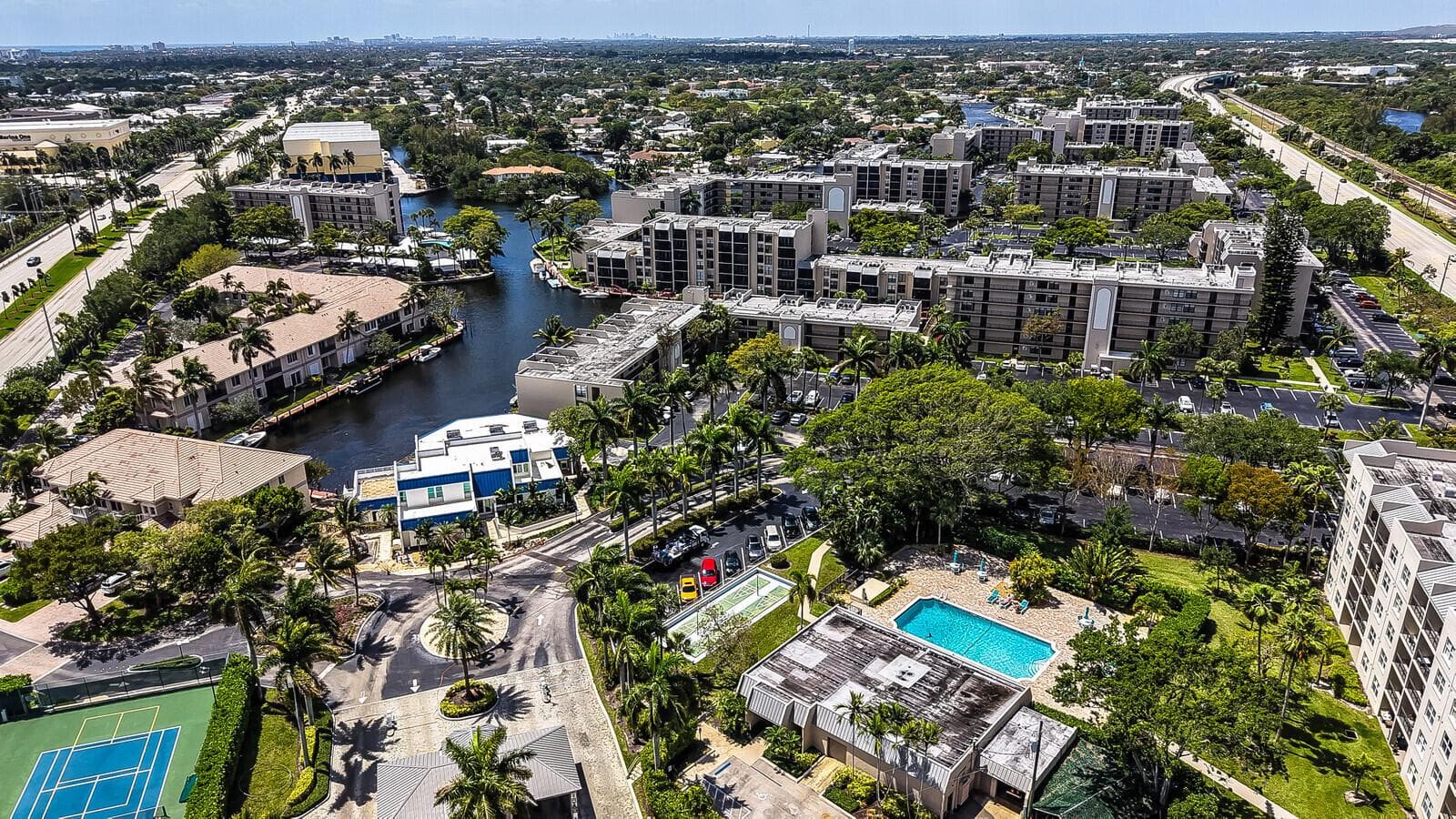 8 Royal Palm Way 401 photo 24