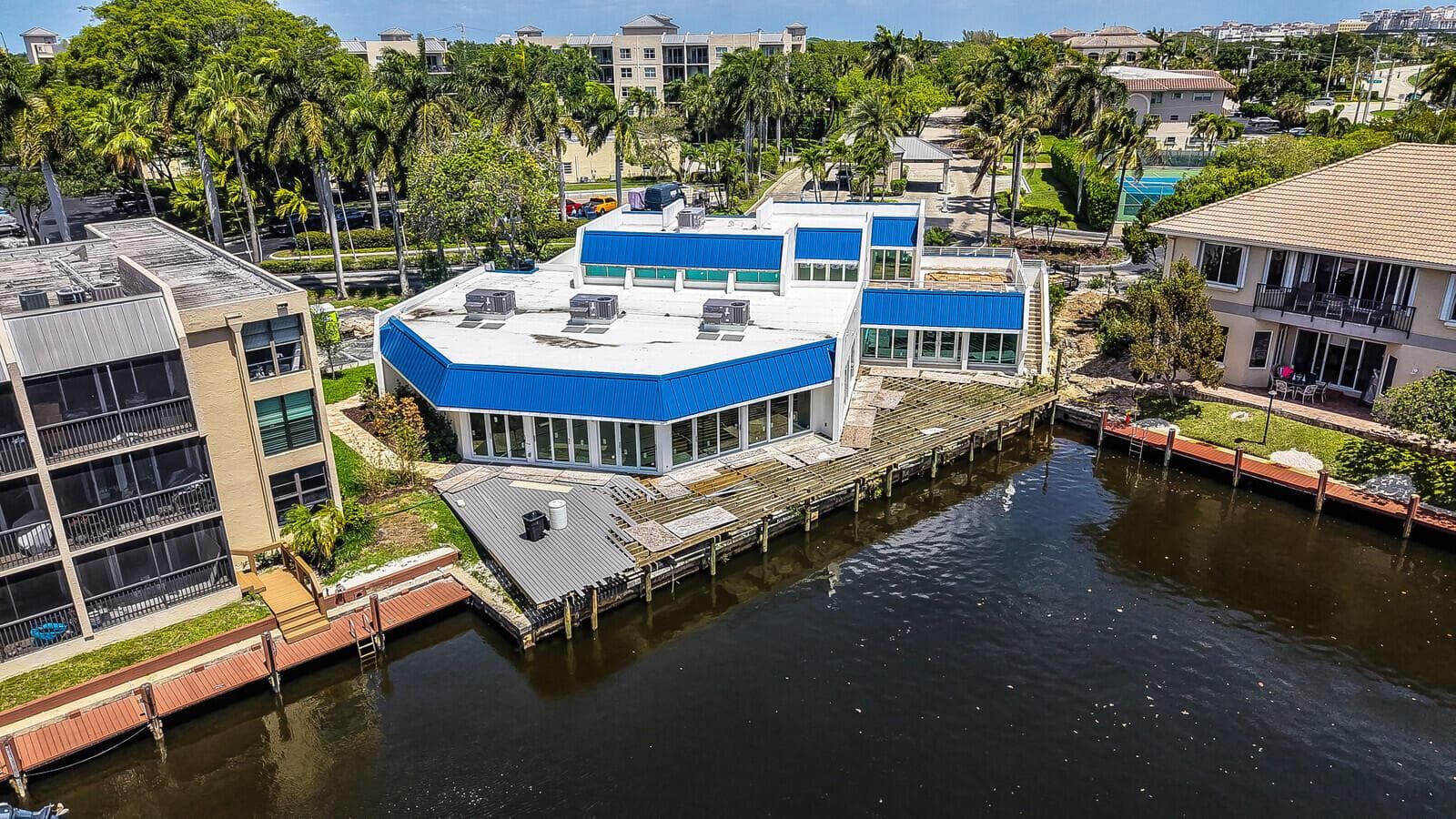 8 Royal Palm Way 401 photo 19
