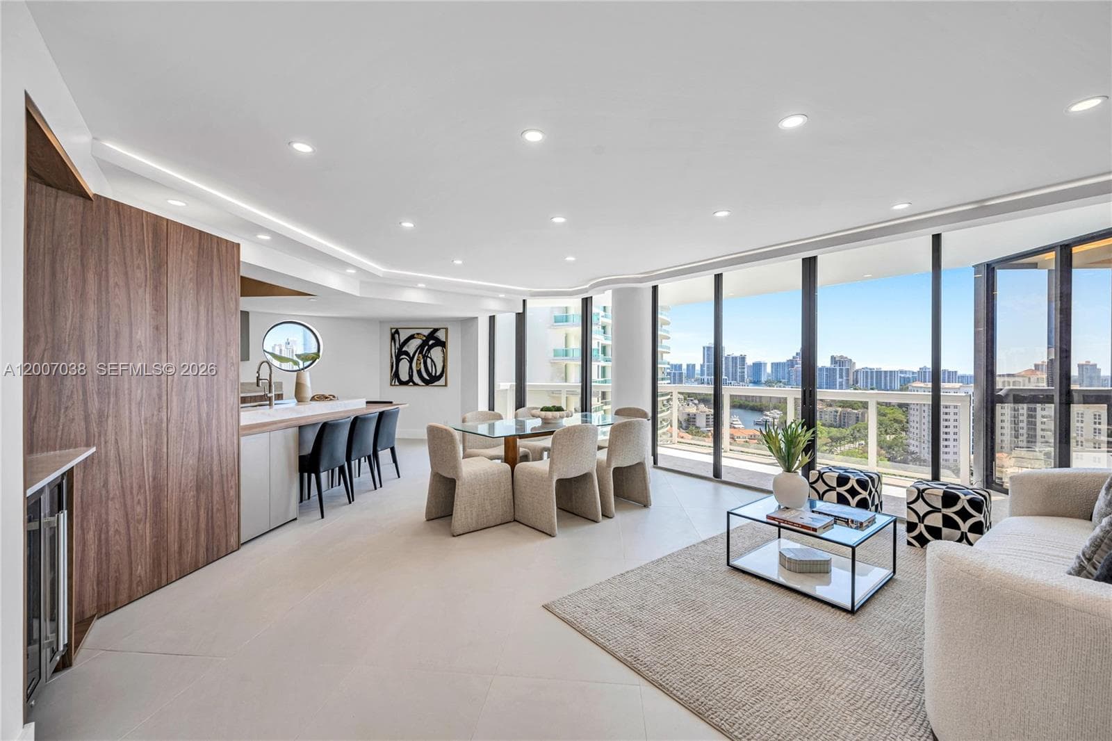 20185 Country Club Dr 1904 photo 17