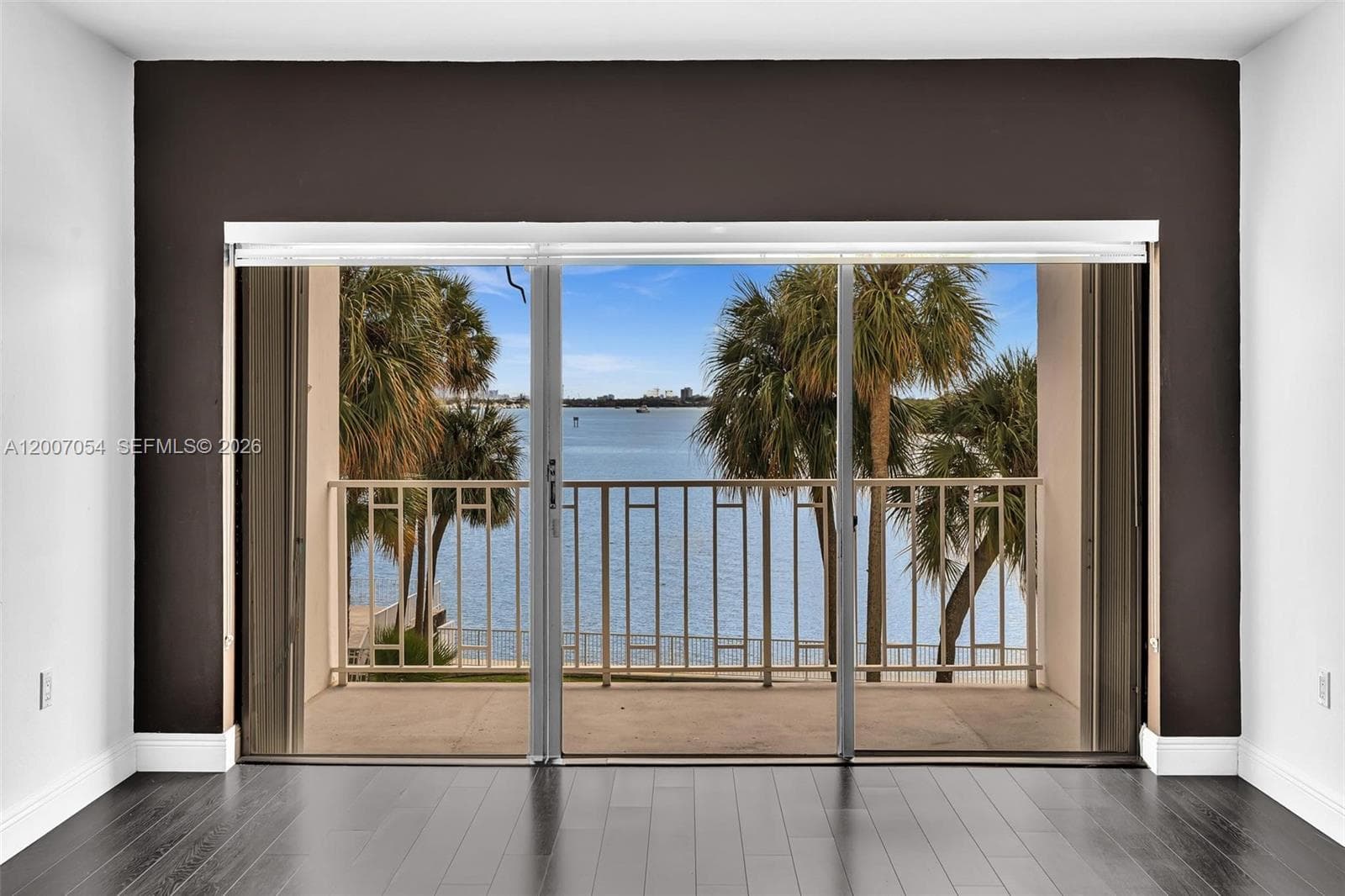 500 Bayview Dr 228 photo 16