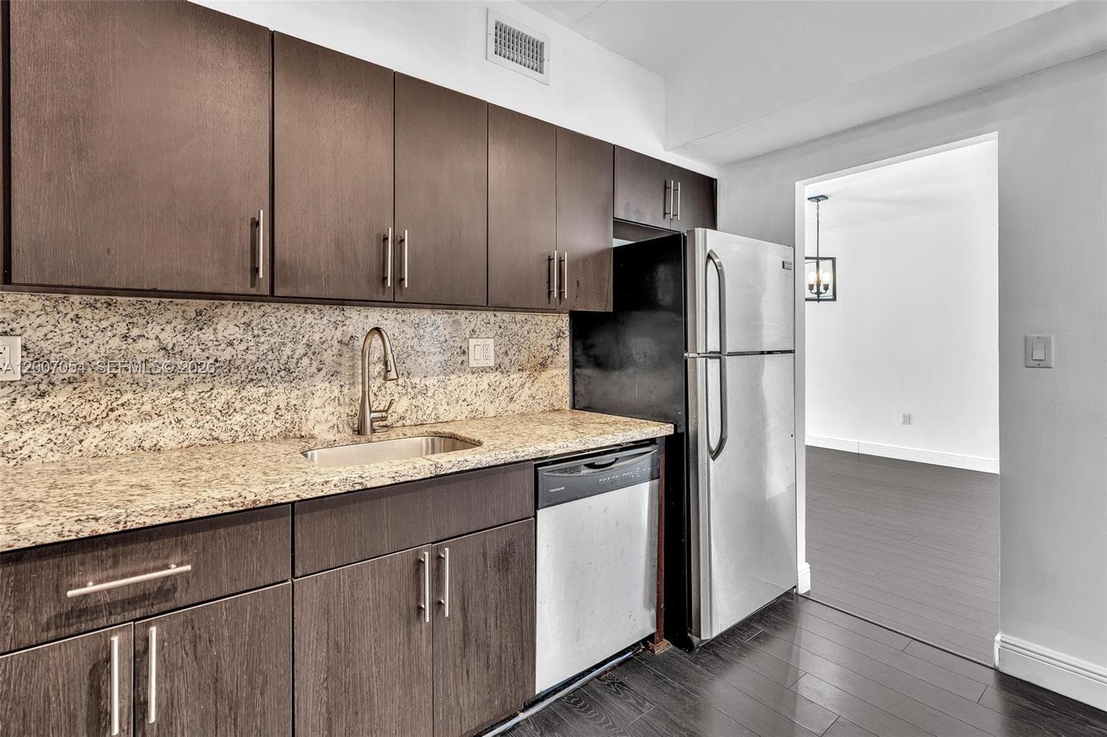 500 Bayview Dr 228 photo 12