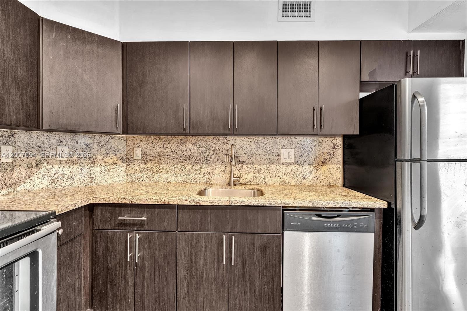 500 Bayview Dr 228 photo 11