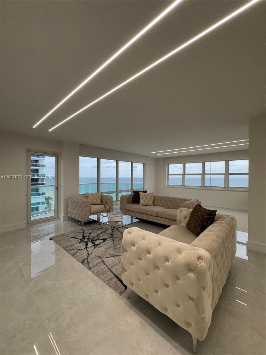 3410 Galt Ocean Dr 901N photo 2