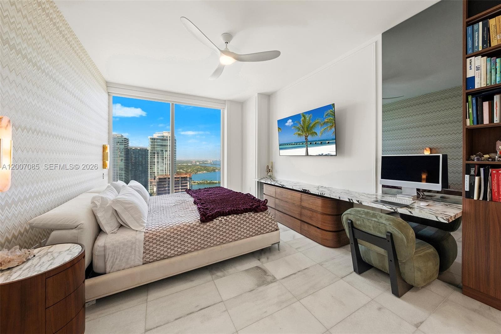 700 26th Ter 4206 photo 13