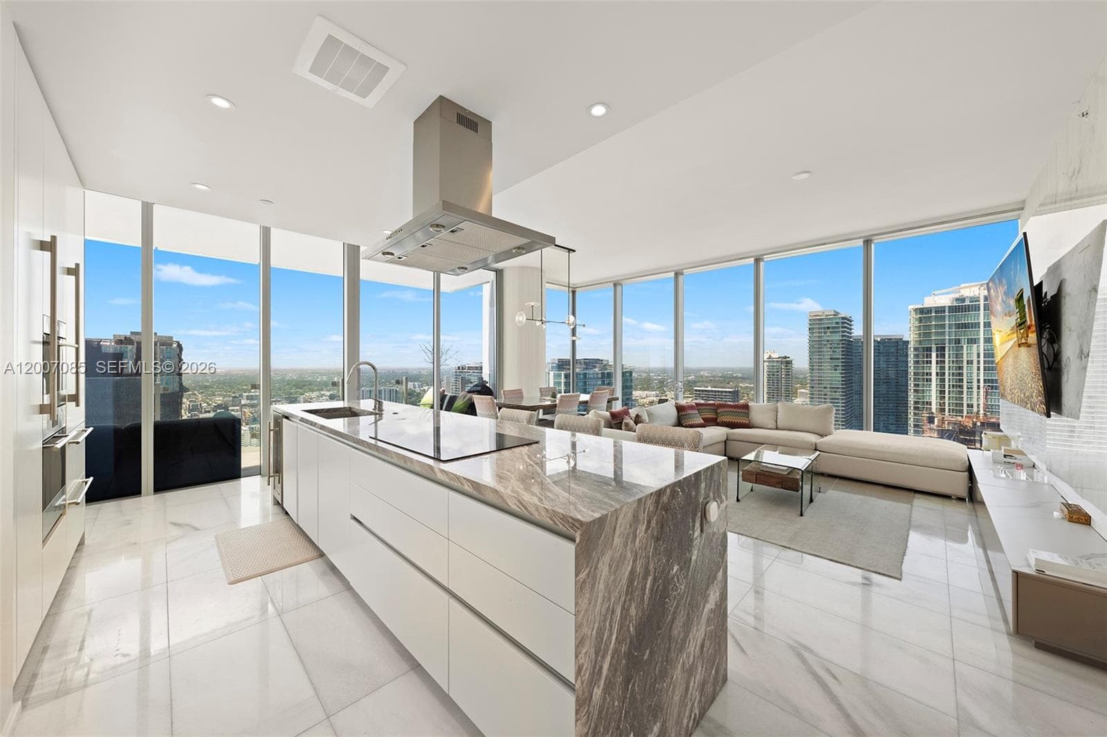 700 26th Ter 4206 photo 4