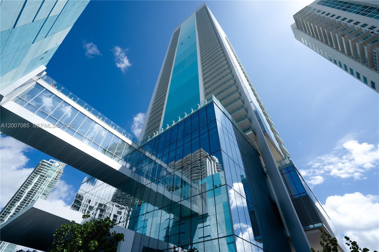 700 26th Ter 4206 photo 25