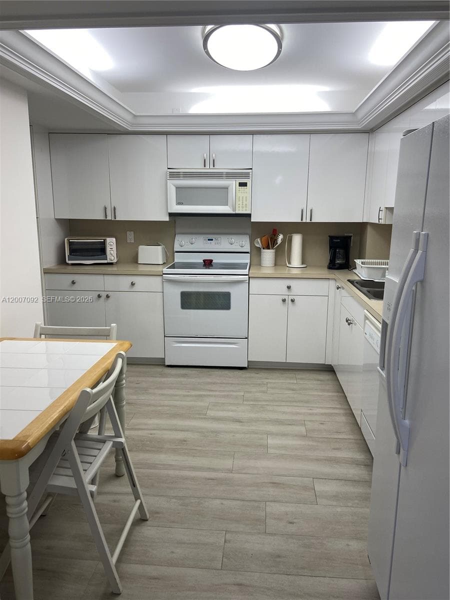 5100 N Ocean Blvd 1106 photo 16