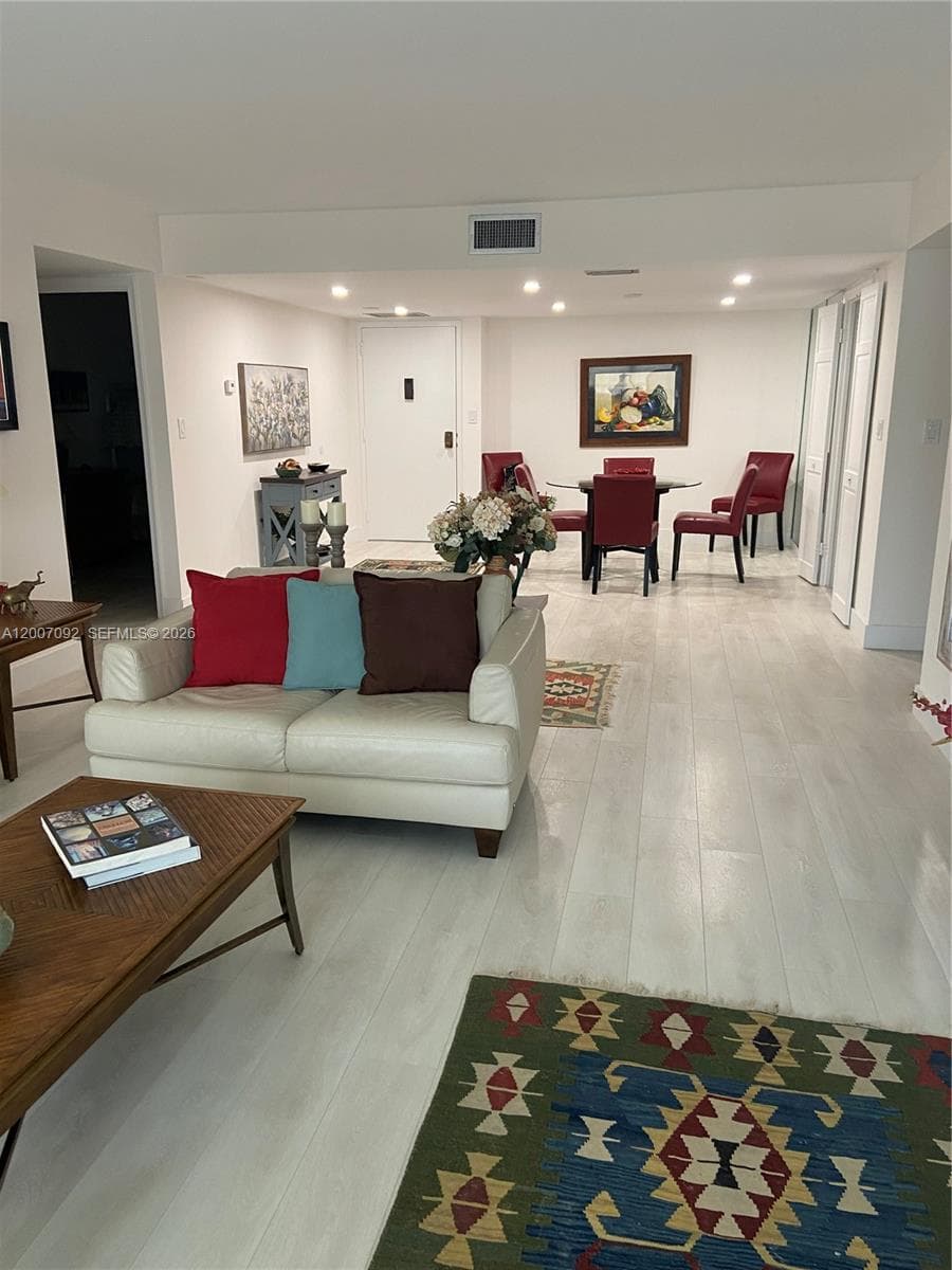 5100 N Ocean Blvd 1106 photo 14