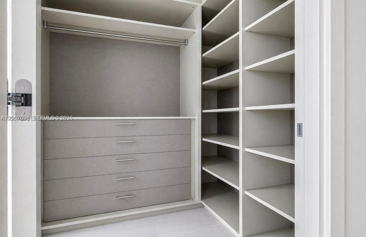 1 Collins Ave 606 photo 18