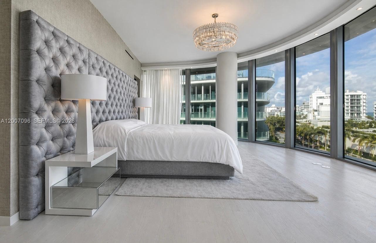 1 Collins Ave 606 photo 8