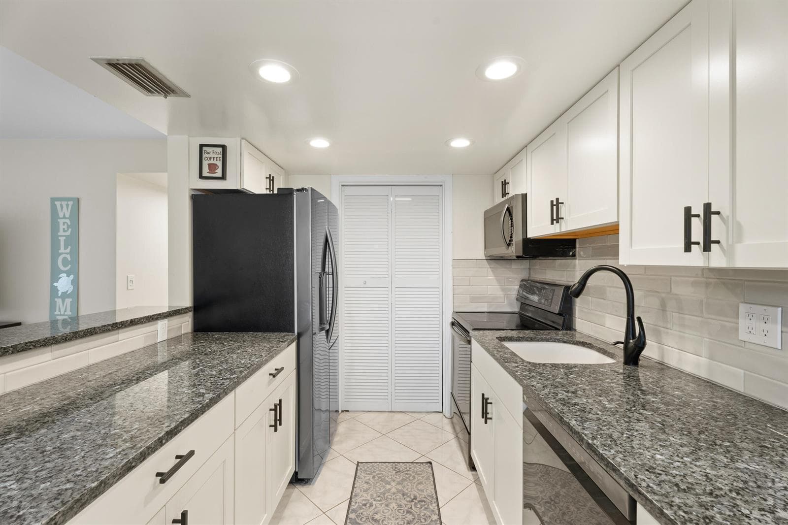 934 NW Spruce Ridge Drive 2 photo 8
