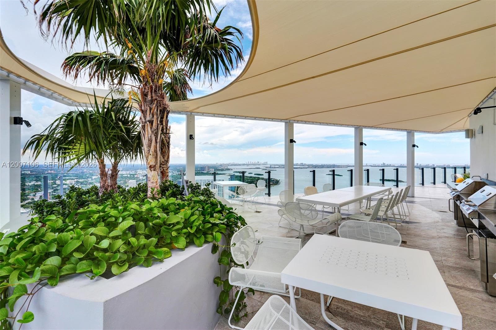 501 31st St 910 photo 11