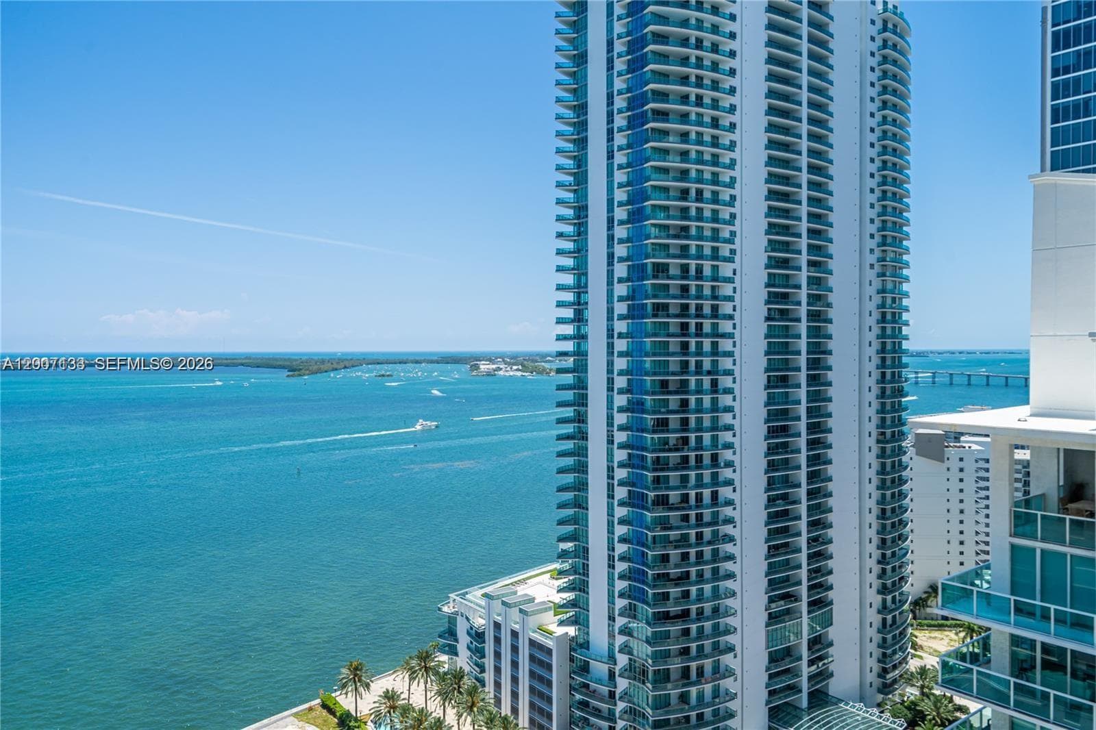 1200 Brickell Bay Dr 1907 photo 1