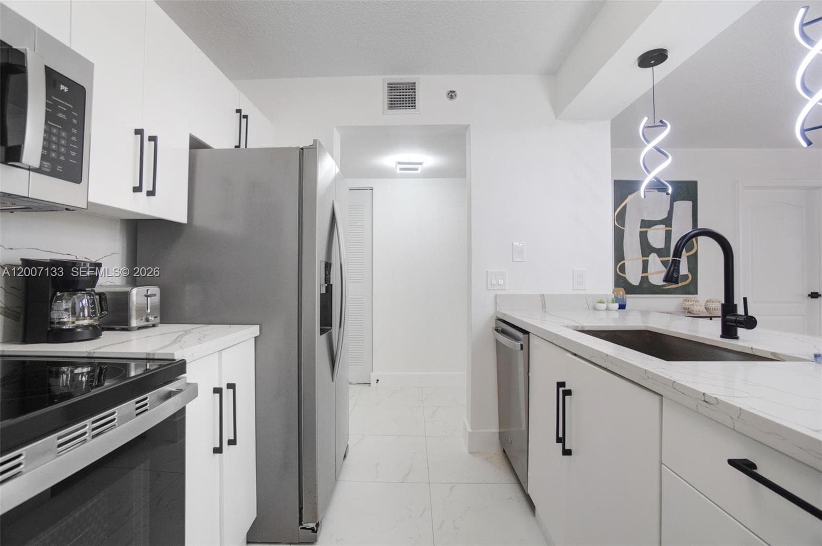 1200 Brickell Bay Dr 1907 photo 8