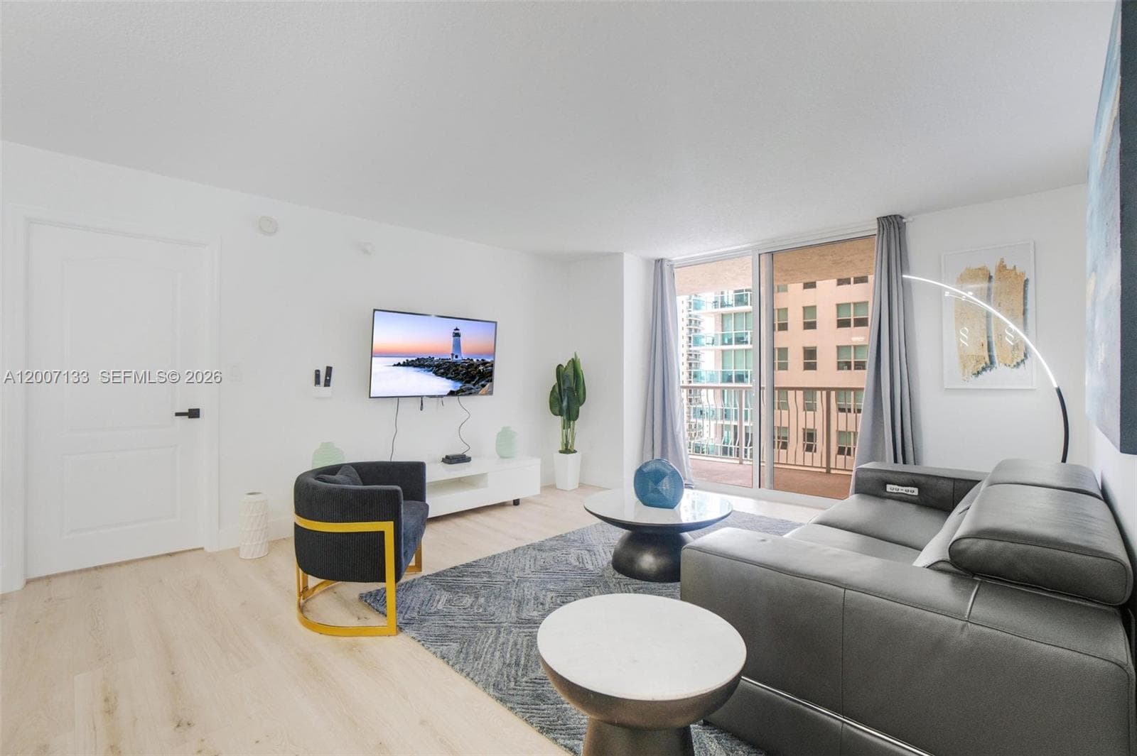 1200 Brickell Bay Dr 1907 photo 21