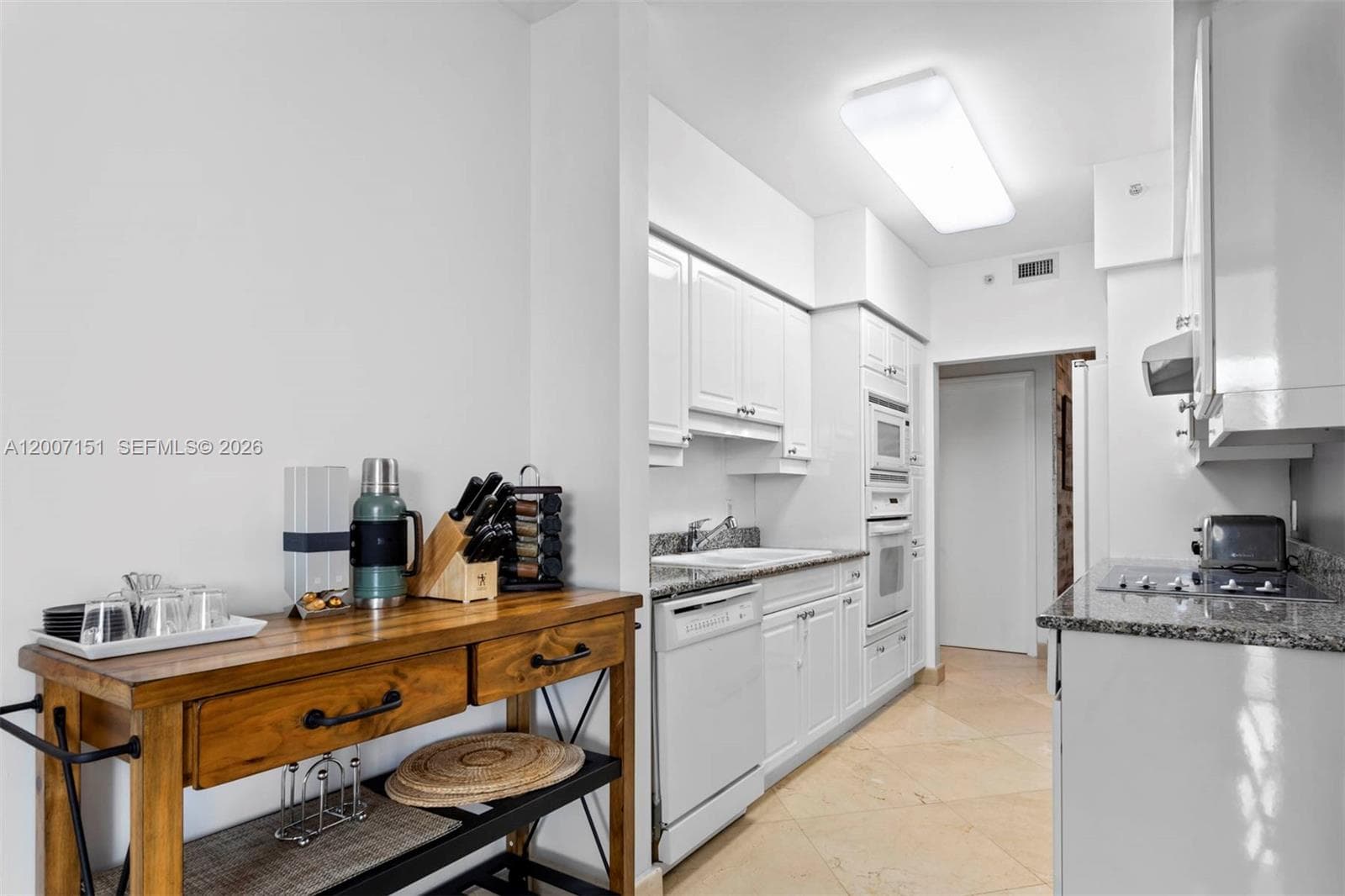 4779 Collins Ave 1908 photo 8