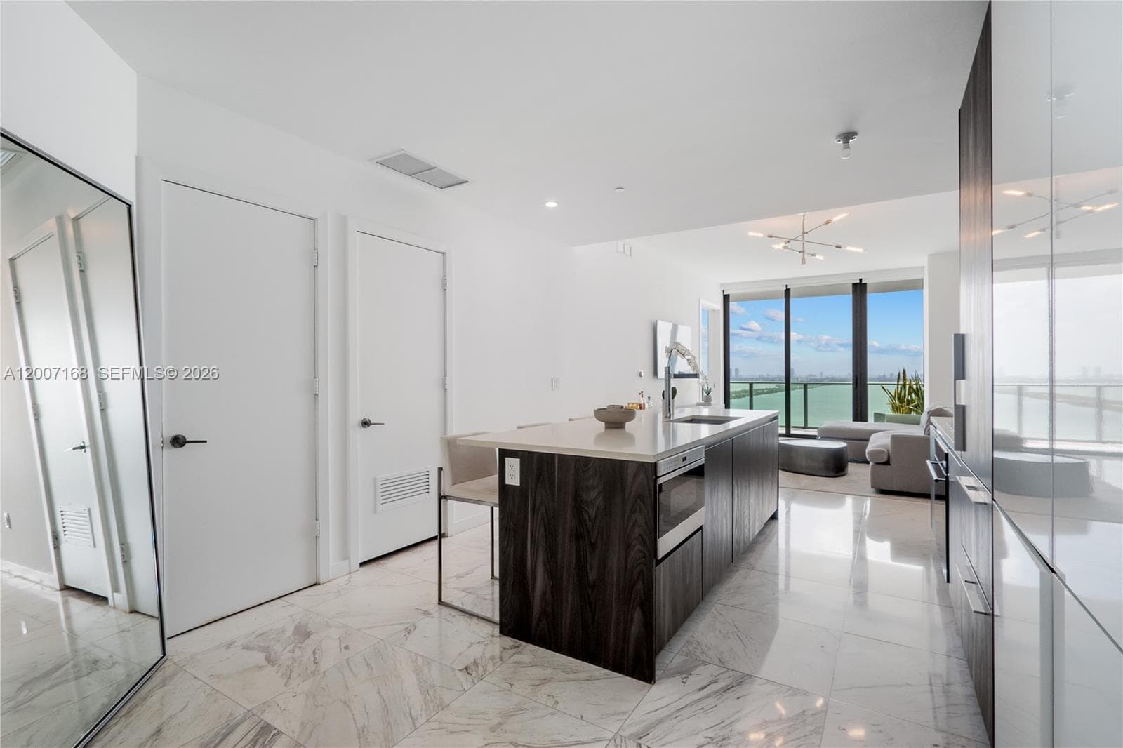 480 31st St 2405 photo 13